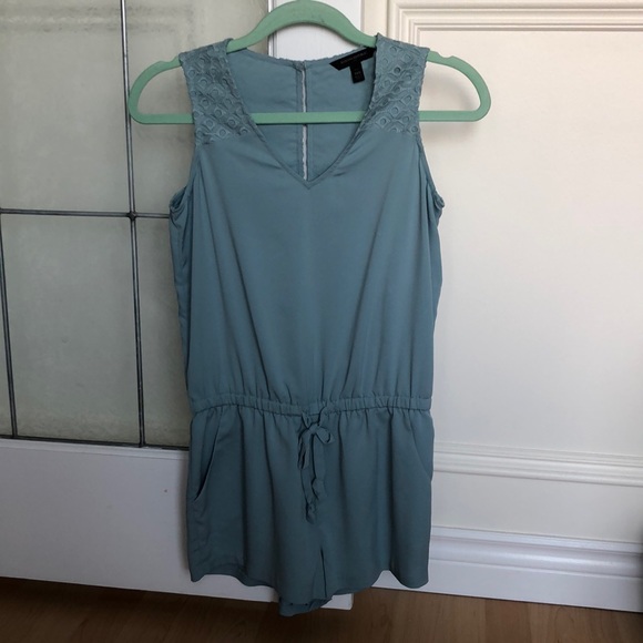 Banana Republic Romper - Picture 1 of 5